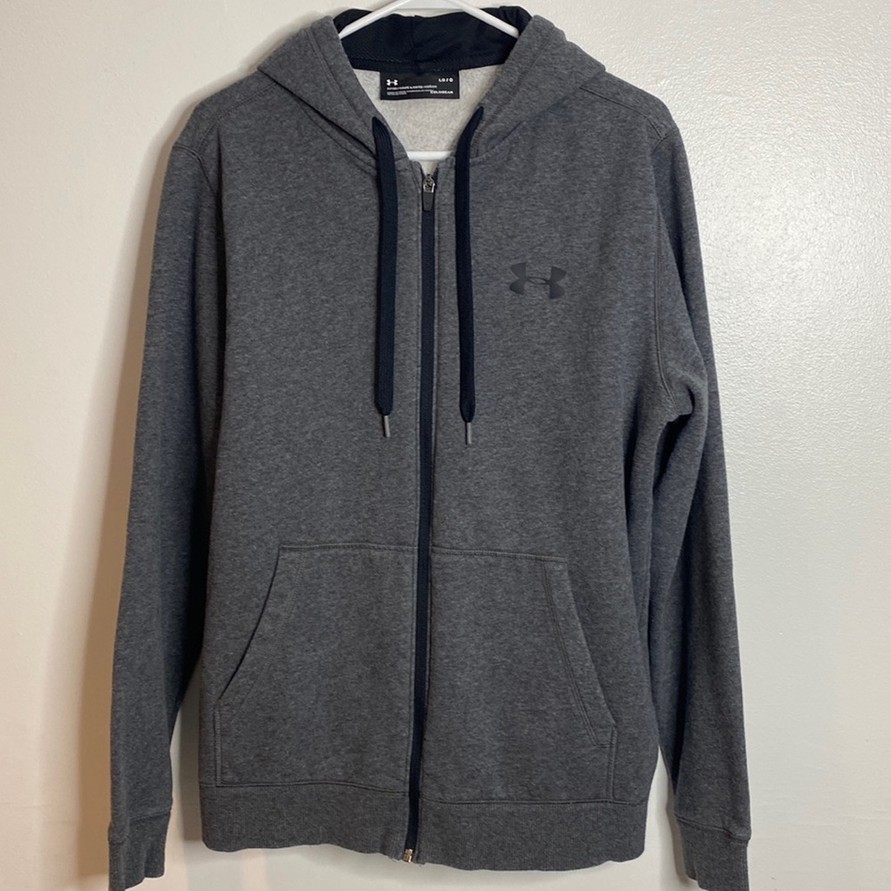 Under Armour Large Hooded Sweatshirt